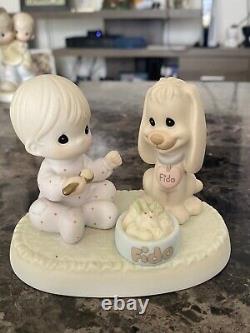 16 precious moments Collection Figurines