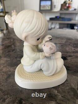 16 precious moments Collection Figurines