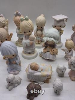 17pc lot Vintage Precious Moments Christmas Nativity & Milestone Figurines Mixed