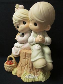 2001 Precious Moments 9 Figurine Love One Another Signed by Fujioka # 822426