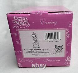 2001 Precious Moments Friendship Grows From The Heart #795496 MIB Figurine MIB