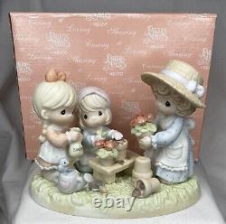 2001 Precious Moments Planting The Seeds Of Love #101548 MIB Gardening