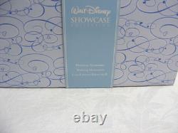 2006 Precious Moments Figurine Nothing's Sweeter Than Time Together Disney B-4