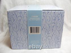 2006 Precious Moments Figurine Nothing's Sweeter Than Time Together Disney B-4