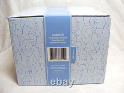 2008 Precious Moments Figurine Gathering Friends Together Is A Wonderful Story