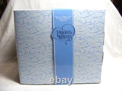 2008 Precious Moments Figurine Holiday Surprises Are Filled With Love No. 910052