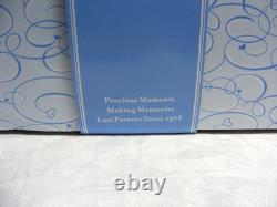 2008 Precious Moments Figurine Holiday Surprises Are Filled With Love No. 910052