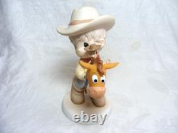 2009 Precious Moments Figurine #920003 Rounding Up A Gang Full of Fun Disney E-1