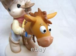 2009 Precious Moments Figurine #920003 Rounding Up A Gang Full of Fun Disney E-1