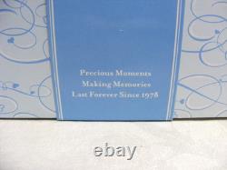 2009 Precious Moments Figurine #920003 Rounding Up A Gang Full of Fun Disney E-1