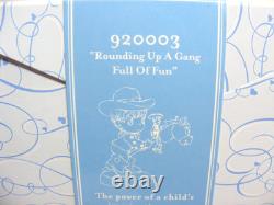 2009 Precious Moments Figurine #920003 Rounding Up A Gang Full of Fun Disney E-1