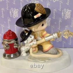 2011 Rare Precious Moments Courage Under Fire Collectible Ceramic 112014