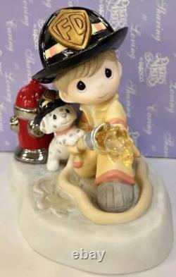 2011 Rare Precious Moments Courage Under Fire Collectible Ceramic 112014
