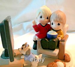 2015 Live Long And Prosper A1201 Bisque Precious Moments Figurine w Capt. Kirk