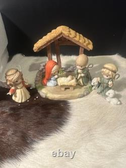 2021 Precious Moments Hallmark Exclusive For Unto Us A Child Is Born 199301