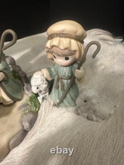 2021 Precious Moments Hallmark Exclusive For Unto Us A Child Is Born 199301