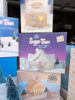 50 Piece Precious Moments Sugar Town Collection Mint Condition