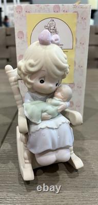 A Lot of 12 Precious Moments with Boxes