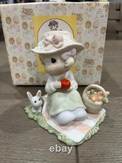 A Lot of 12 Precious Moments with Boxes