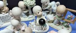 Assorted Lot 22 Vintage Precious Moment Enesco Figurine Collectables Excellent