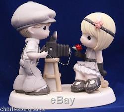 BNIB Precious Moments (Couple obviously in Love) YOU'RE PICTURE PERFECT, 123007