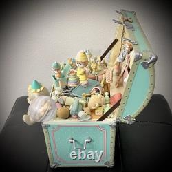 Enesco Precious Moments My Favorite Things Musical Moving Toy Chest withBOX