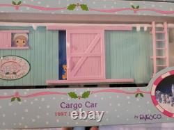 Enesco Sugar Town Train Set With 2 Extra Cargo Units(Precious Moments)