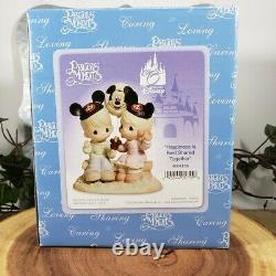 Happiness Is Best Shared Together Precious Moments Disney Event Piece 4004156