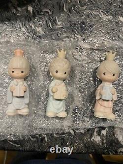 Jonathan& David Enesco Precious Moments Collection THE NATIVITY Set 19 Pieces