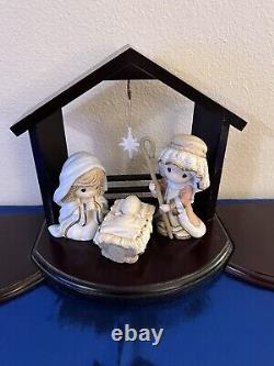 Large Precious Moments 15 Piece Nativity 2012-2014 Plus Crèche, Star, Santa