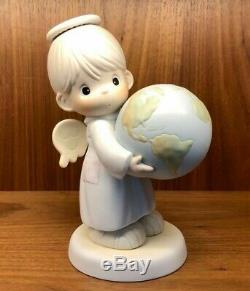 Limited 2000 Large 9 inch He's Got The Whole World In His Hands Precious Moments