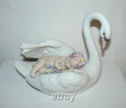 Lladro Drifting Through Dreamland #6758 Figurine No Box