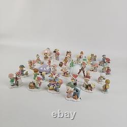 Lot 34 Hawthorne Christmas Village Precious Moments Mini Figurines Rare 82230