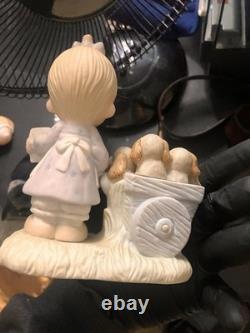 Lot Of 15 Vintage Jonathan & David Antique Precious Moments Figurines