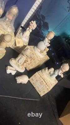 Lot Of 15 Vintage Jonathan & David Antique Precious Moments Figurines
