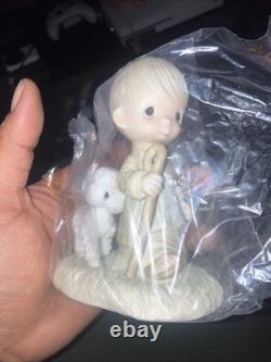 Lot Of 15 Vintage Jonathan & David Antique Precious Moments Figurines