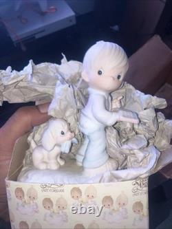 Lot Of 15 Vintage Jonathan & David Antique Precious Moments Figurines