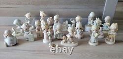 Lot Of 19 Precious Moments Figurines. All In Excellent Condition