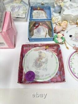 Lot Of 37 Vintage Precious Moments Christmas Ornament Figurines In Boxes 2964