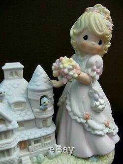 NEW Precious Moments Princess With Castle Fairytales Can Come True FREE SHIPPING