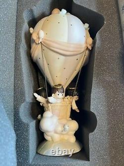 NIB 1999 Precious Moments Members Only Figurine # PM993He Watches All Over Us