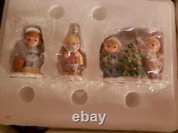 New Hawthorne village Precious Moments Christmas figurine huge lot