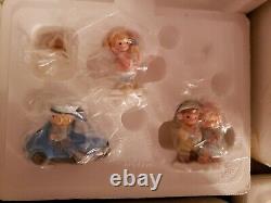 New Hawthorne village Precious Moments Christmas figurine huge lot