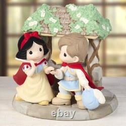 New PRECIOUS MOMENTS DISNEY Figurine SNOW WHITE Princess Prince Love Well LTD