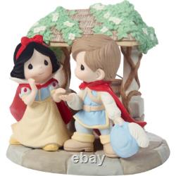 New PRECIOUS MOMENTS DISNEY Figurine SNOW WHITE Princess Prince Love Well LTD