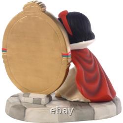 New PRECIOUS MOMENTS DISNEY Porcelain Figurine SNOW WHITE Mirror Peek Beauty