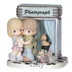 New PRECIOUS MOMENTS Figurine COUPLE PHOTOGRAPH Picture Love PORCELAIN Ltd Ed