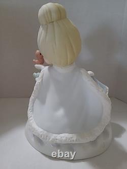 PRECIOUS MOMENTS DISNEY Figurine CINDERELLA 131040 You Bring a Song to My Heart