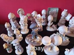 PRECIOUS MOMENTS LOT OF 26 PIECES All older