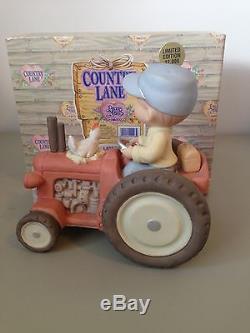 Precious Moment Figurine Bringing In The Sheaves 307084 Country Lane